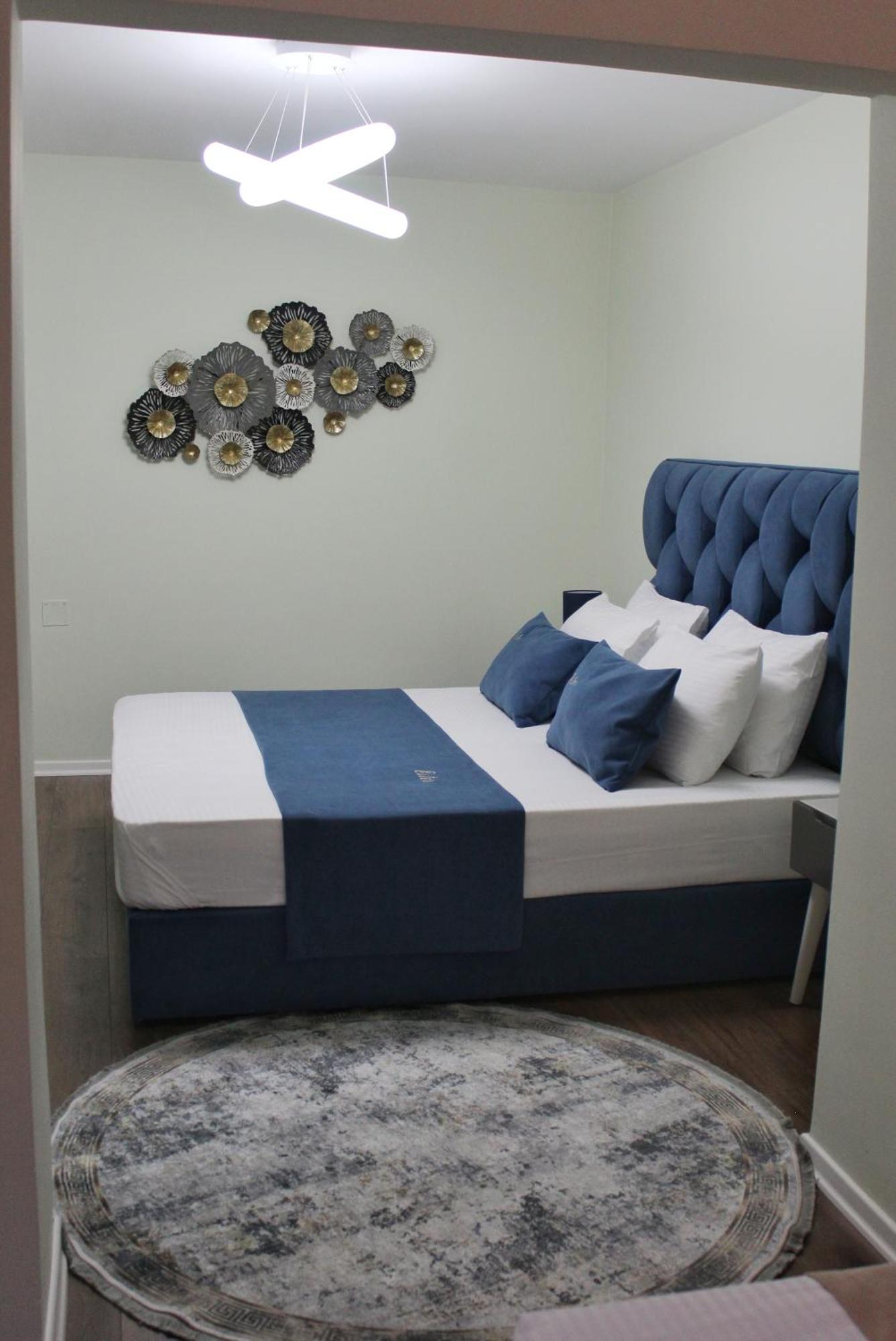 Essy'S Apartment Корча Екстериор снимка